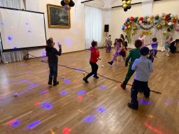 Bal karnawałowy na Zamku w Toszku klas 1b, 1c, 2c